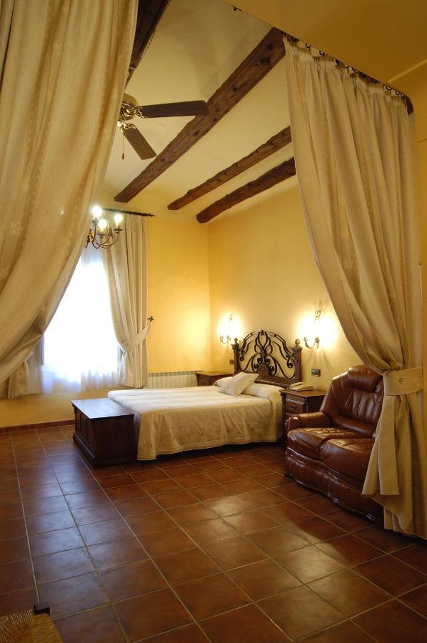 Aparthotel SPA Don Iñigo de Aragón Las Cuevas de Cañart Quarto foto